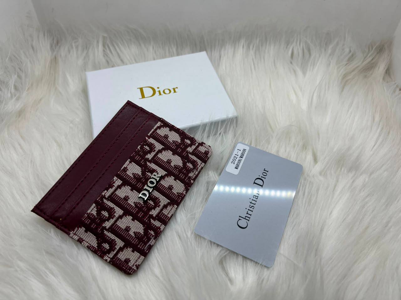 Cardholder
35 dhs✅

Zain182
♥️♥️♥️