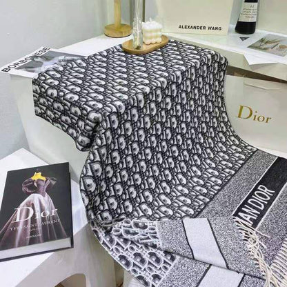 Winter scarf 
45 dhs❣️

Zain93
♥️♥️♥️