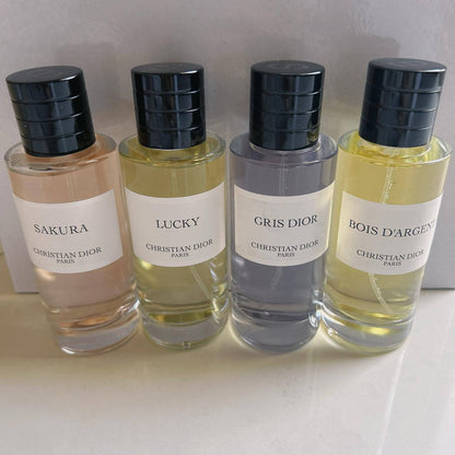 Dior
100 ml
35 dhs🪙💚
good quality

Zain17
🌸🌸🌸