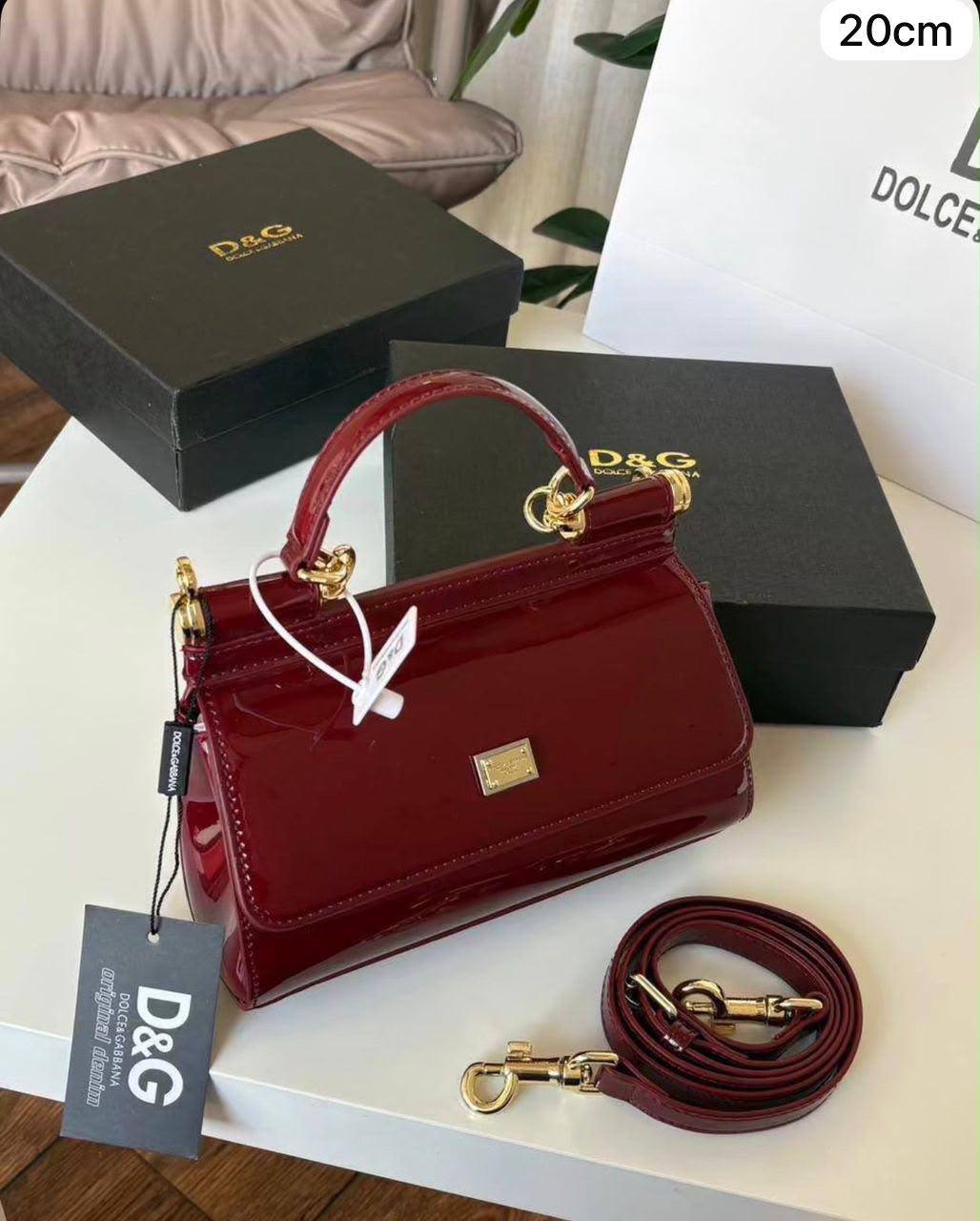 ❤️ CK / Chanel / D&G

1️⃣ First quality

Size : 28 ~ 20 * 15 cm
95 dhs🇦🇪🇦🇪

Zain115
♥️♥️♥️