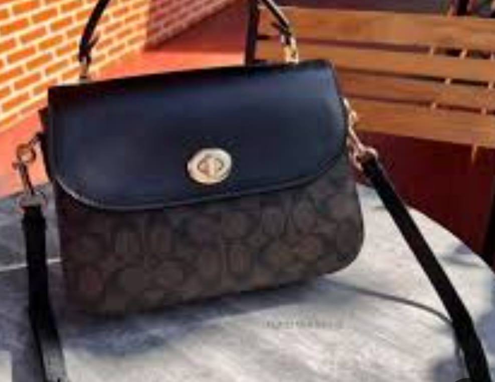 Coach 
Master❣️❣️
260 dhs✅

Zain248
♥️♥️♥️
