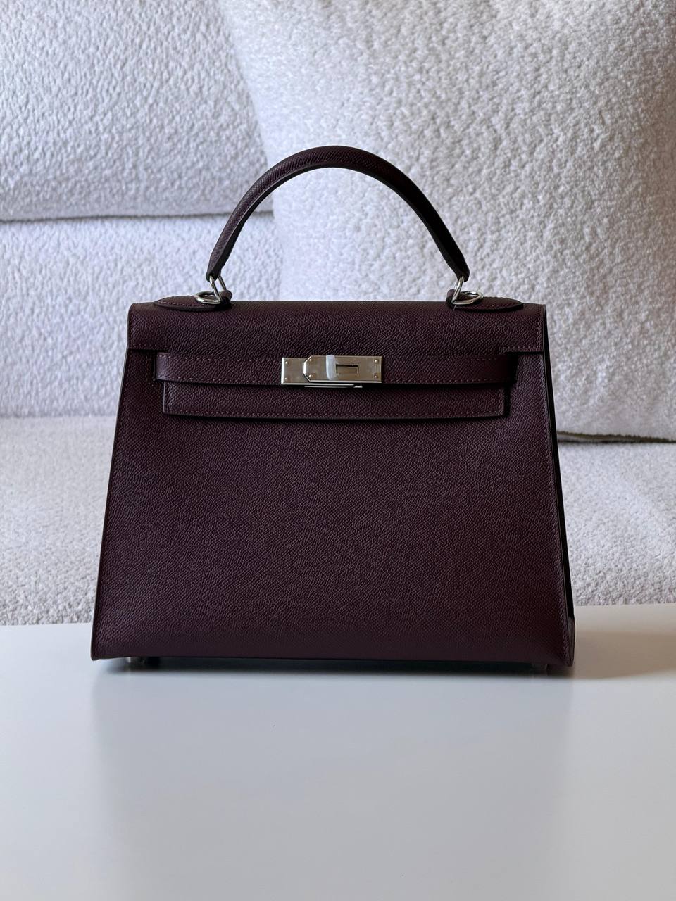 Hermes
kelly epsom 28cm💥Master quality ✅

with box📦
🎁🎁🎁

420 dhs💓

Zain52
♥️♥️♥️