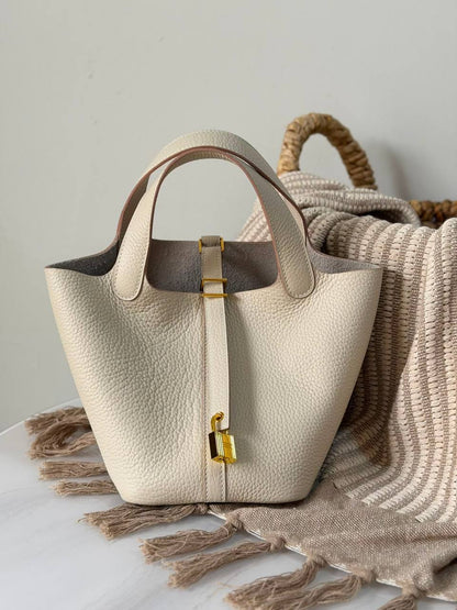 Hermes - Dior
Super Master 
For Price 👇 WhatsApp✅
0568585901 
0507557372
0552275751 Owner Zain 👌

Zain315
♥️♥️♥️