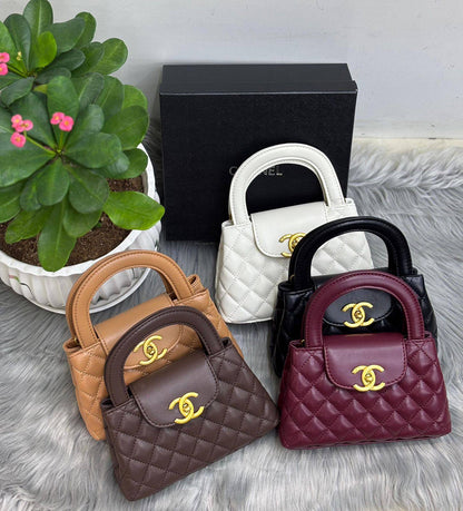 Chanel

with box
🎁🎁🎁

90 dhs🗽

Zain244
♥️♥️♥️