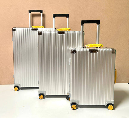 Dior Rimowa
Master💓💓
10kg。800 dhs✅✅
20kg。950 dhs✅✅
30kg。1150 dhs✅✅

Zain341
♥️♥️♥️