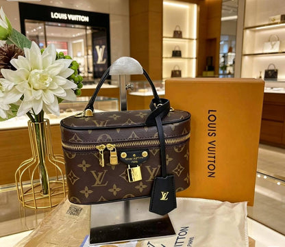 LV
95 dhs🇦🇪🇦🇪
with box

Zain07
♥️♥️♥️