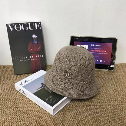 New collections
Chanel Hat 🤯
*super master quality* 💯 
190 dhs✅✅

Zain335
♥️♥️♥️