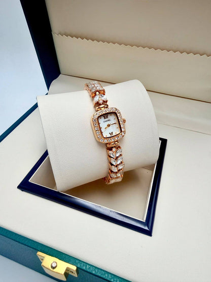 Vca
Even
Rolex
Gucci
Chanel

55 dhs

Zain45
♥️♥️♥️