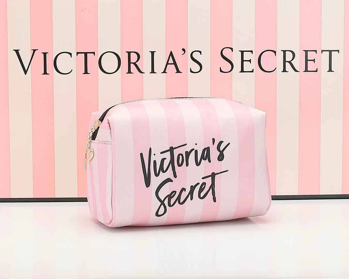 Victoria's Secret 

make up 
pouch 
new came 
good quality 

30 dhs🇦🇪🇦🇪

Zain295
♥️♥️♥️