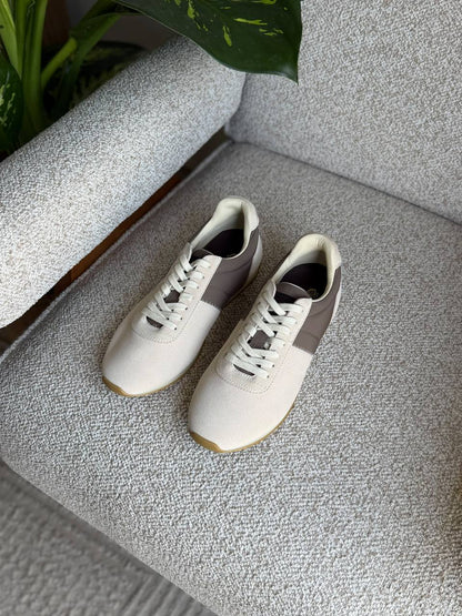 Loro piana

36 to 41 

500 dhs🇦🇪🇦🇪

Zain288
♥️♥️♥️