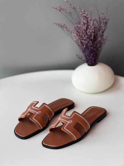 Hermes🌹
Size 36_41
Super high quality* 
380 dhs🪙🌨️

Zain176
♥️♥️♥️
