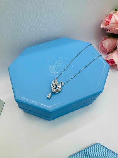SWAROVSKI 
Necklace 😍
Earring 🍁
Master quality 💯
With normal boxes 🗃️ 
105 dhs✅

With master box 📦 
140 dhs✅

Zain216
♥️♥️♥️