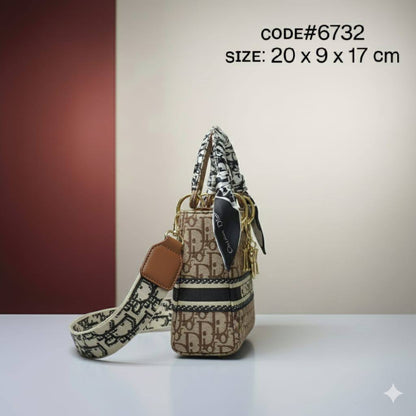 CHRISTIAN LADY DIOR
ᴄᴀɴᴠᴀs ᴏʙʟɪǫᴜᴇ ᴍᴀᴛᴇʀɪᴀʟ
ᴀɴᴅ ʟᴇᴀᴛʜᴇʀ ᴍᴀᴛᴇʀɪᴀʟ
ɢᴏʟᴅ ʜᴀʀᴅᴡᴀʀᴇ
sɪᴢᴇ: 20 cm

75 dhs💓

Zain31