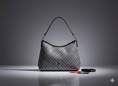 CH - CAROLINA HERRERA
ʟᴏᴏᴘ sʜᴏᴜʟᴅᴇʀ ʙᴀɢ
ᴢɪᴘᴘᴇʀ ᴛʏᴘᴇ
ɢᴏʟᴅ ʜᴀʀᴅᴡᴀʀᴇ
sɪᴢᴇ: 30cm

90 dhs✅

Zain31
♥️♥️♥️