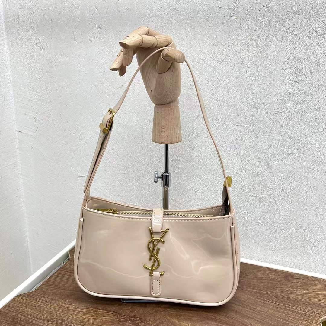 Ysl

new arrivals 
70 dhs🇦🇪🇦🇪

Zain232
♥️♥️♥️