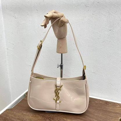 Ysl

new arrivals 
70 dhs🇦🇪🇦🇪

Zain232
♥️♥️♥️