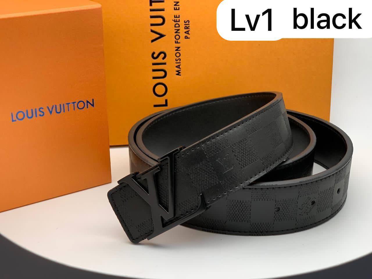 LV Belt

With box 
🎁🎁🎁

40 dhs🪙💕

Zain93
♥️♥️♥️