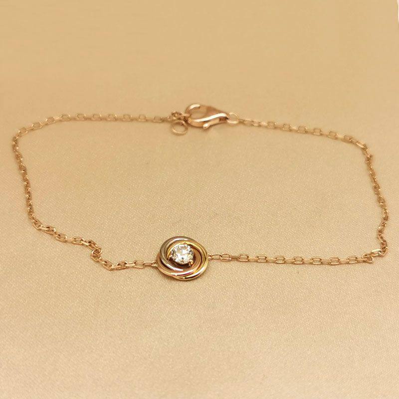 Cartier ❤️‍🔥*
Bracelet 🐦‍🔥
Master quality 💯
With normal boxes 📦 
50 dhs✅
With master box 🗃️ 
85 dhs✅

Zain216
♥️♥️♥️