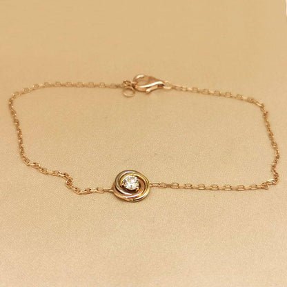 Cartier ❤️‍🔥*
Bracelet 🐦‍🔥
Master quality 💯
With normal boxes 📦 
50 dhs✅
With master box 🗃️ 
85 dhs✅

Zain216
♥️♥️♥️