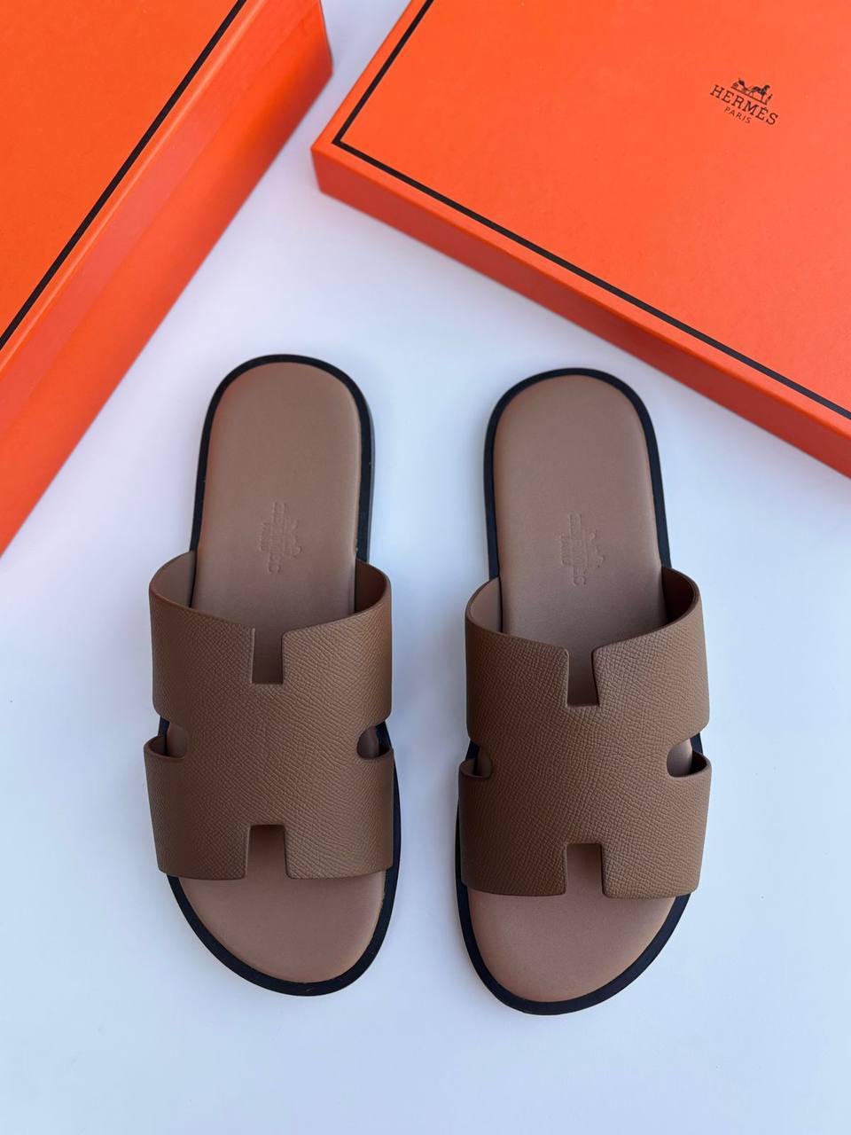 Hermes 
110 dhs🪙🖤
Size 40-46

Zain30
♥️♥️♥️
