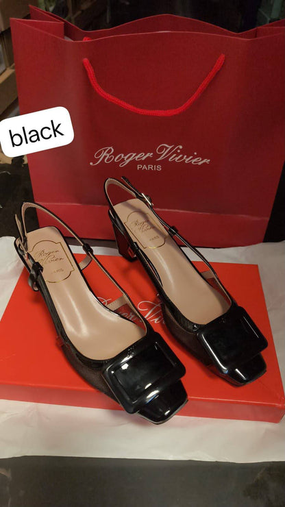 Roger Vivier

Size 36 to 41

120 dhs🇦🇪🇦🇪

Zain146
♥️♥️♥️