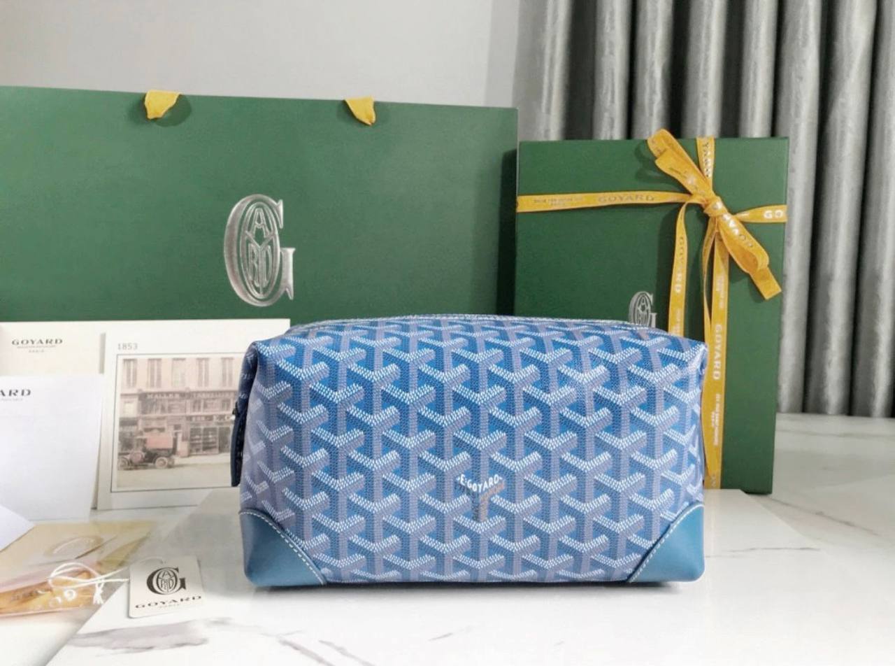 GOYARD 

NEW CAME HIGH QUALITY 

WITH BOX 
🎁🎁🎁

90 dhs🪙🌨️

Zain39
♥️♥️♥️