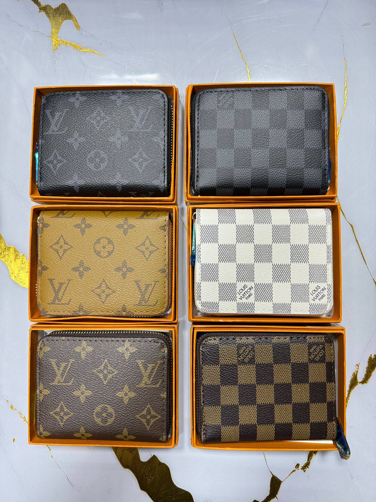 Wallets

30 dhs❣️ 

With Box
🎁🎁🎁

Zain50
♥️♥️♥️