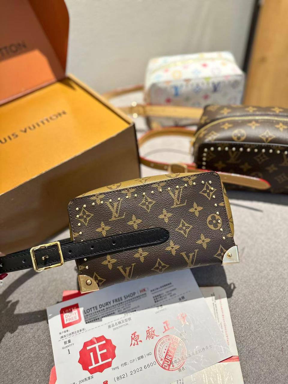 LV
Master💓💓
310 dhs✅

Zain297
♥️♥️♥️