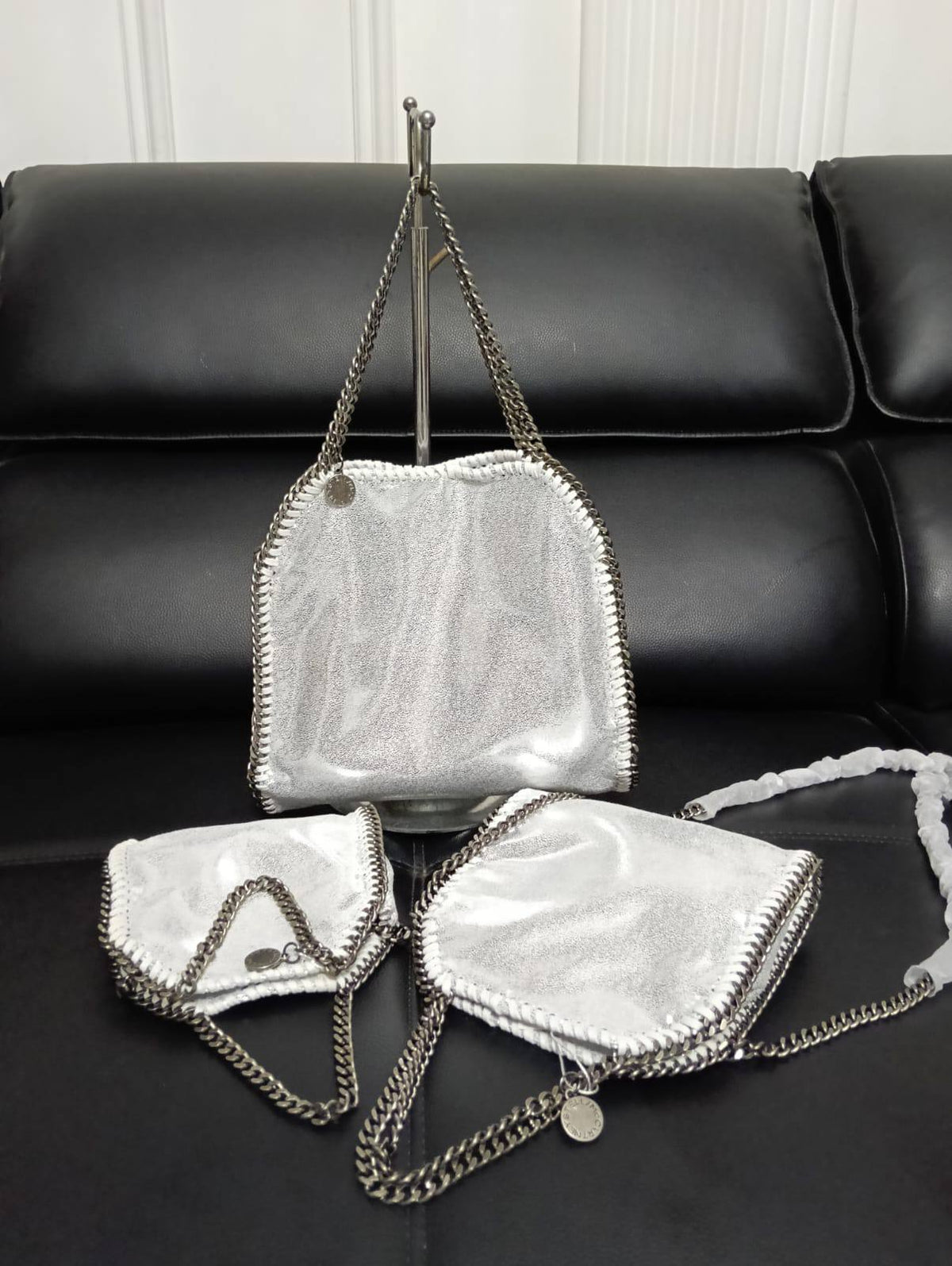 Stella McCartney

95 dhs🇦🇪     16cm
100 dhs🇦🇪    19cm
105 dhs🇦🇪    25cm


Three sizes available

Zain26
♥️♥️♥️