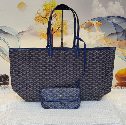 Goyard
Best quality 
90 dhs🪙🖤
size 56cm

Zain158
♥️♥️♥️