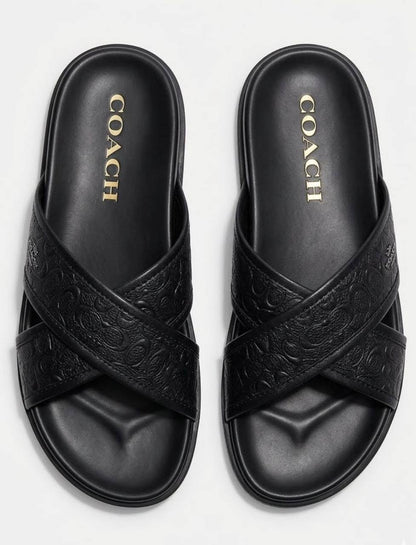 Slippers
Size 40 TO 45 
120 dhs✅

Zain183
♥️♥️♥️