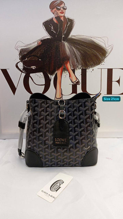Goyard
Best quality
With box’s
🎁🎁🎁

105 dhs🪙🌨️
size 21cm

Zain158
♥️♥️♥️