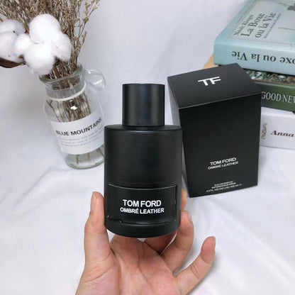 Tom Ford
100 ml
35 dhs💓

Zain17
♥️♥️♥️