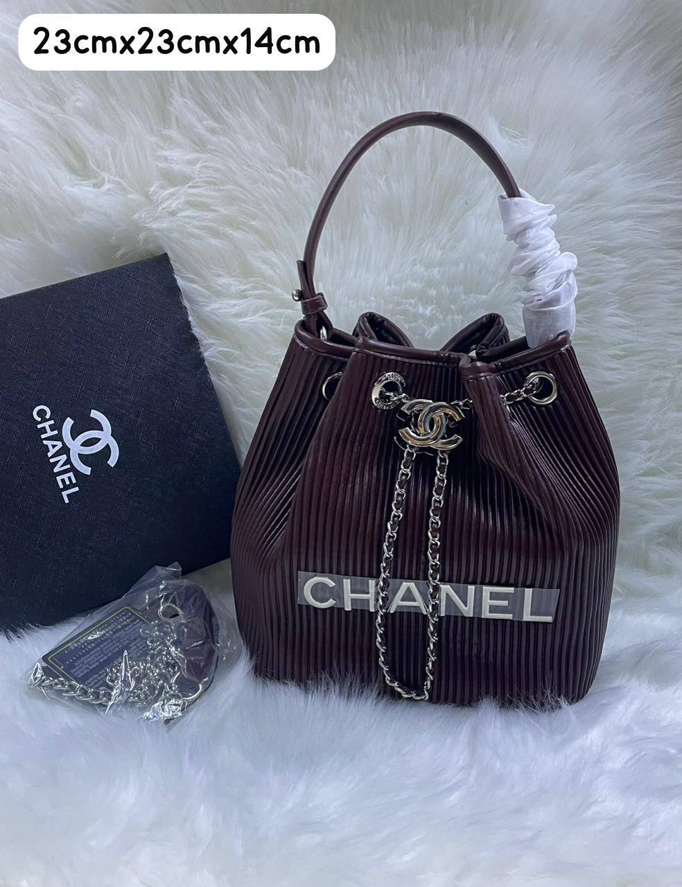 Chanel
100 dhs✅ 

Zain72
♥️♥️♥️