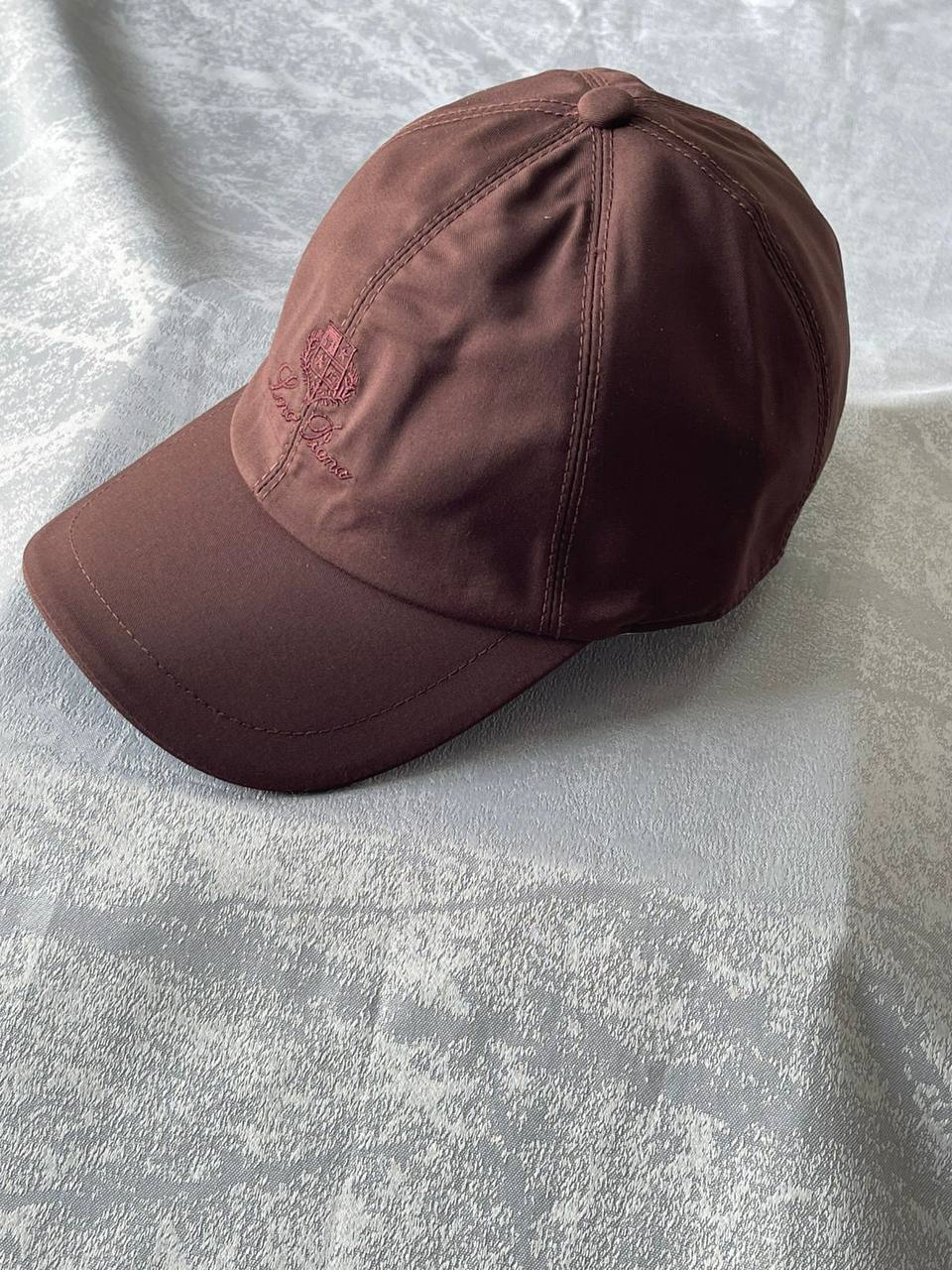 LORO PIANA
Unisex Caps
Master Quality 
190 dhs✅

Zain276
♥️♥️♥️