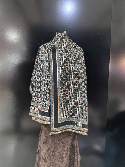Good quality 
Scarf 
45 dhs🇦🇪🇦🇪

Zain295
♥️♥️♥️