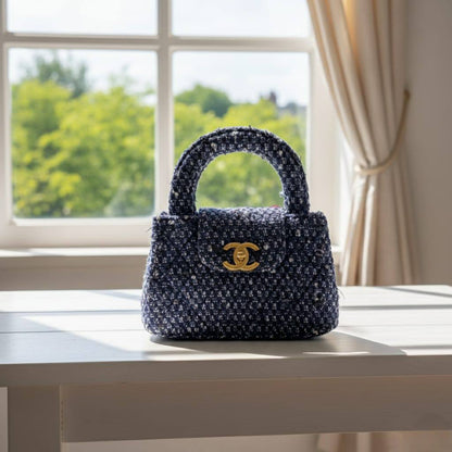 CHANEL ᴋᴇʟʟʏ
ᴛᴡᴇᴇᴅs ᴍᴀᴛᴇʀɪᴀʟ
ɢᴏʟᴅ ʜᴀʀᴅᴡᴀʀᴇ
ᴡɪᴛʜ ʟᴏɴɢ ᴄʜᴀɪɴ ʟᴇᴀᴛʜᴇʀ
sɪᴢᴇ : 19 cm
ᴡɪᴛʜ BOX
🎁🎁🎁

90 dhs🪙🌺

Zain31
♥️♥️♥️