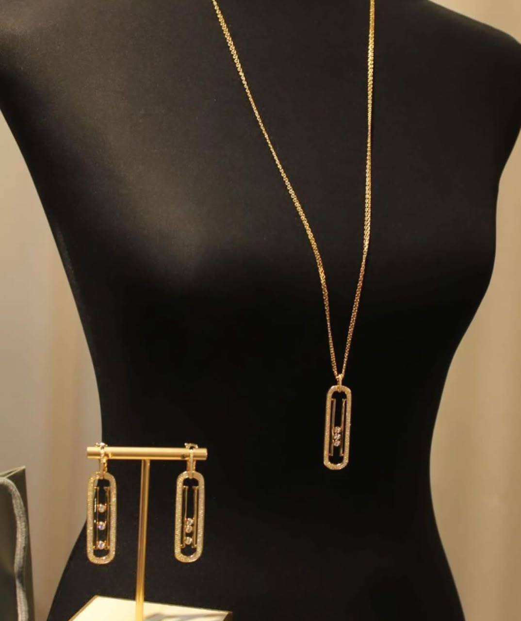 Necklaces set
170 dhs🇦🇪🇦🇪

Zain122
♥️♥️♥️