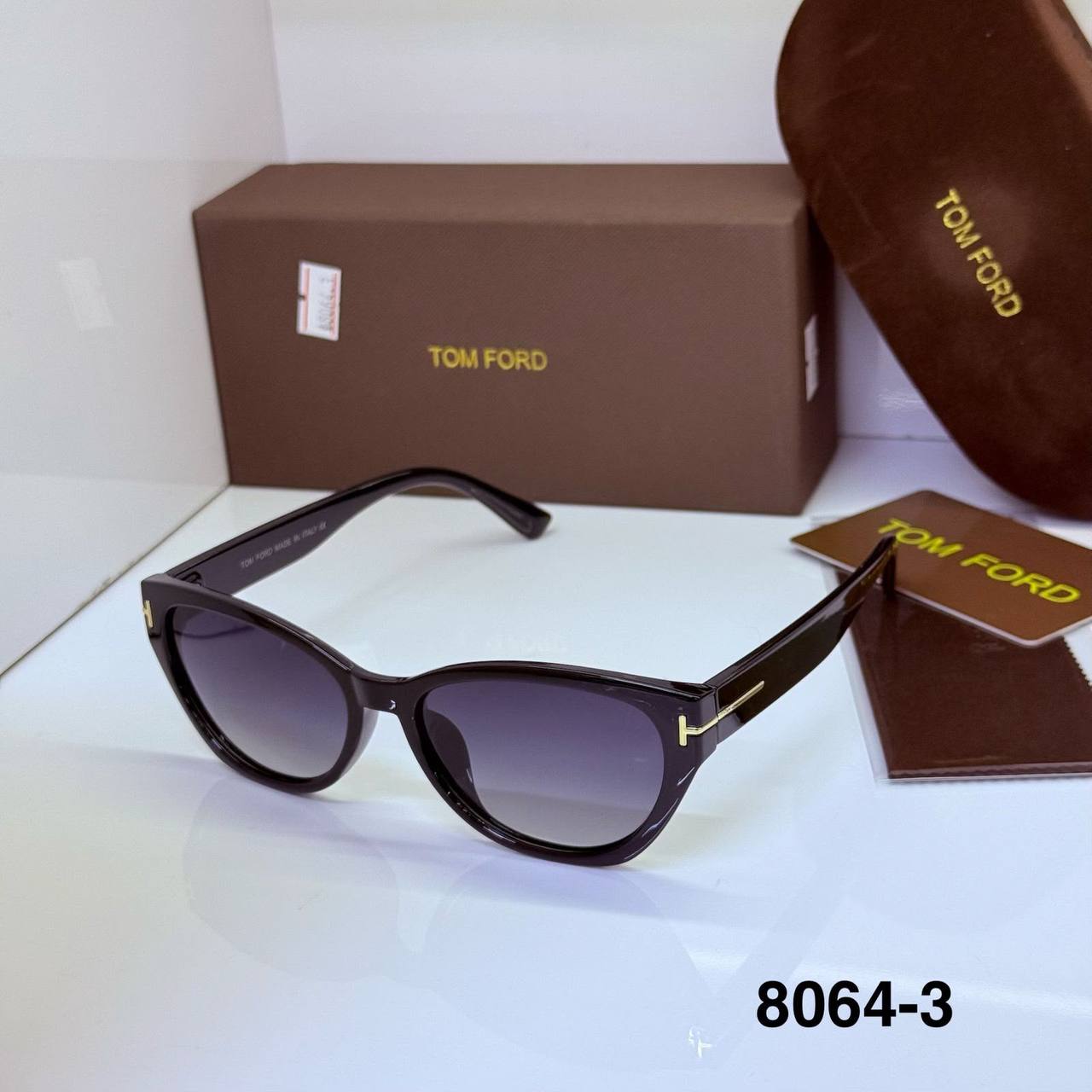 SUNGLASSES 🕶️
GOOD QUALITY 

50 dhs✅

WITHBOX
🎁🎁🎁

Zain40
♥️♥️♥️