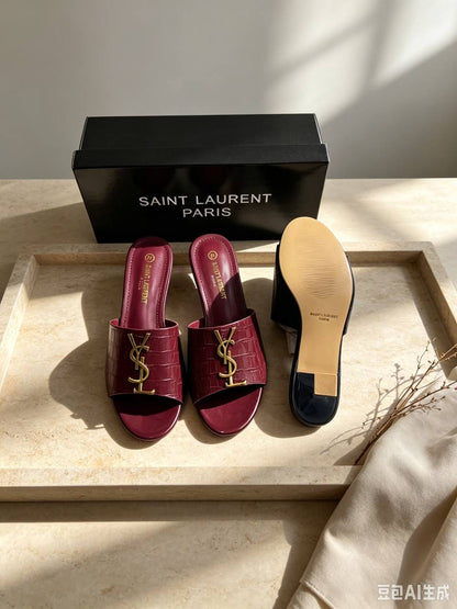 YSL 
75 dhs🇦🇪🇦🇪
size 👉36…..41

Zain161
♥️♥️♥️