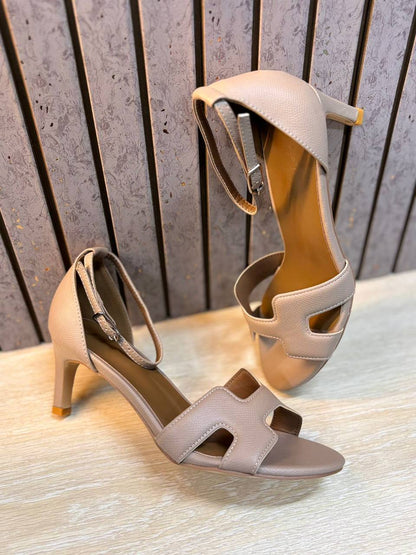 Hermes 
110 dhs✅
Size 36-42

Zain55
♥️♥️♥️