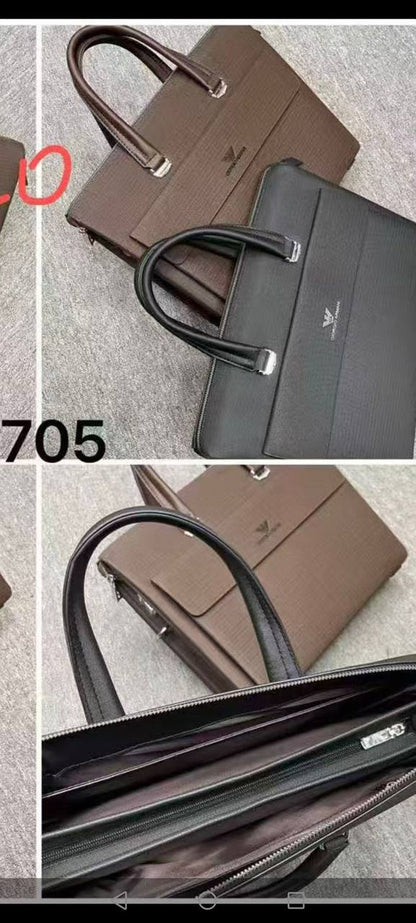 Laptop Bags
115 dhs💓

Zain143
♥️♥️♥️