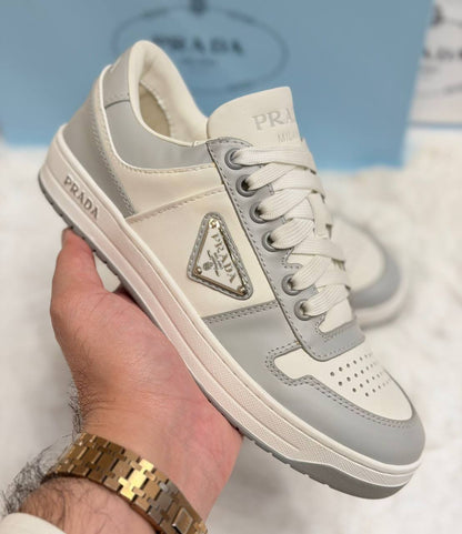 PRADA
💎 _*VIP QUALITY +A*_ 💎
Size 37 To 41

530 dhs✅

Zain292
♥️♥️♥️