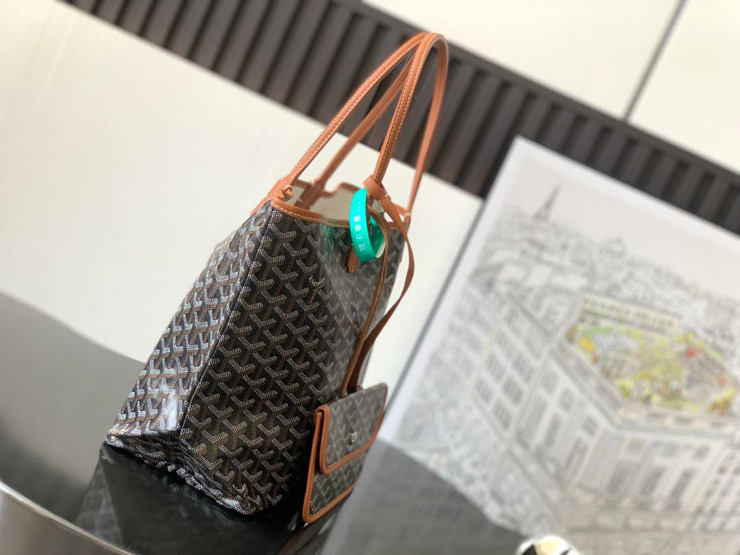 Goyard
Saint Louis 

bag Size 
34 cm

For Price 👇 WhatsApp✅
0568585901 
0507557372
0552275751 Owner Zain 👌

Zain274
♥️♥️♥️