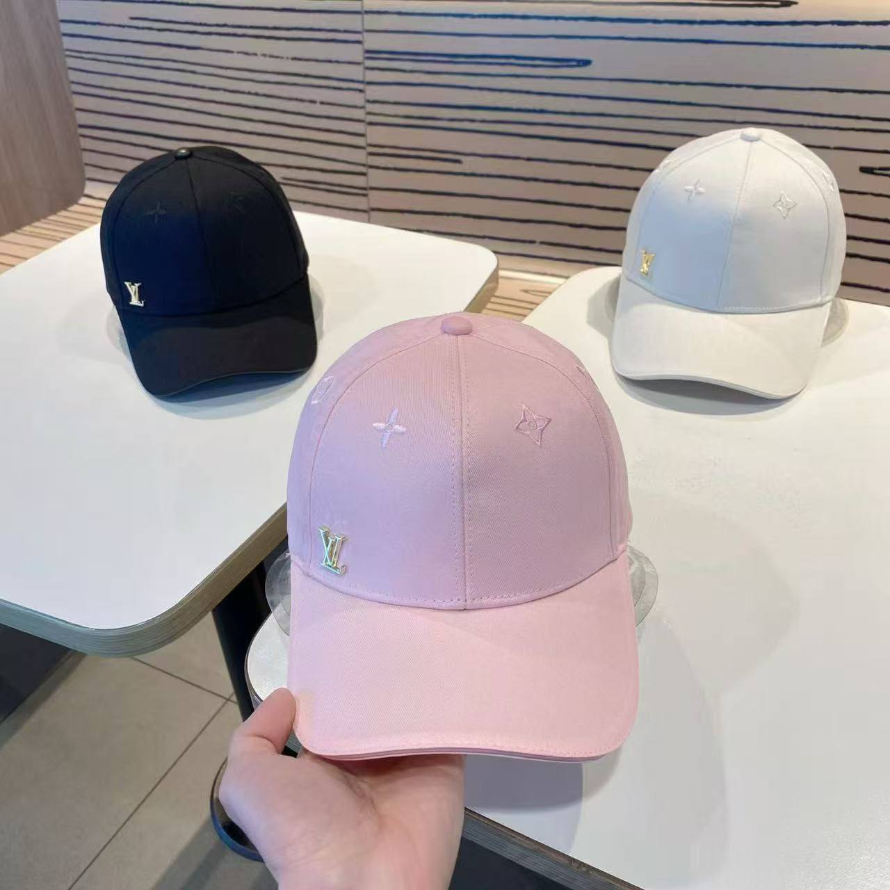 Caps
45 dhs✅

Zain93
♥️♥️♥️