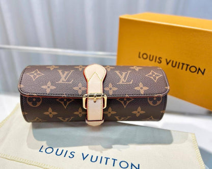 LOUIS VUITTON ✨💕✨
New collection ✨✨✨
SuperMaster Quality 🔥🔥
Available Now ❤️❤️❤️
For Price 👇 WTSP Text Zain 0568585901

Zain252
♥️♥️♥️