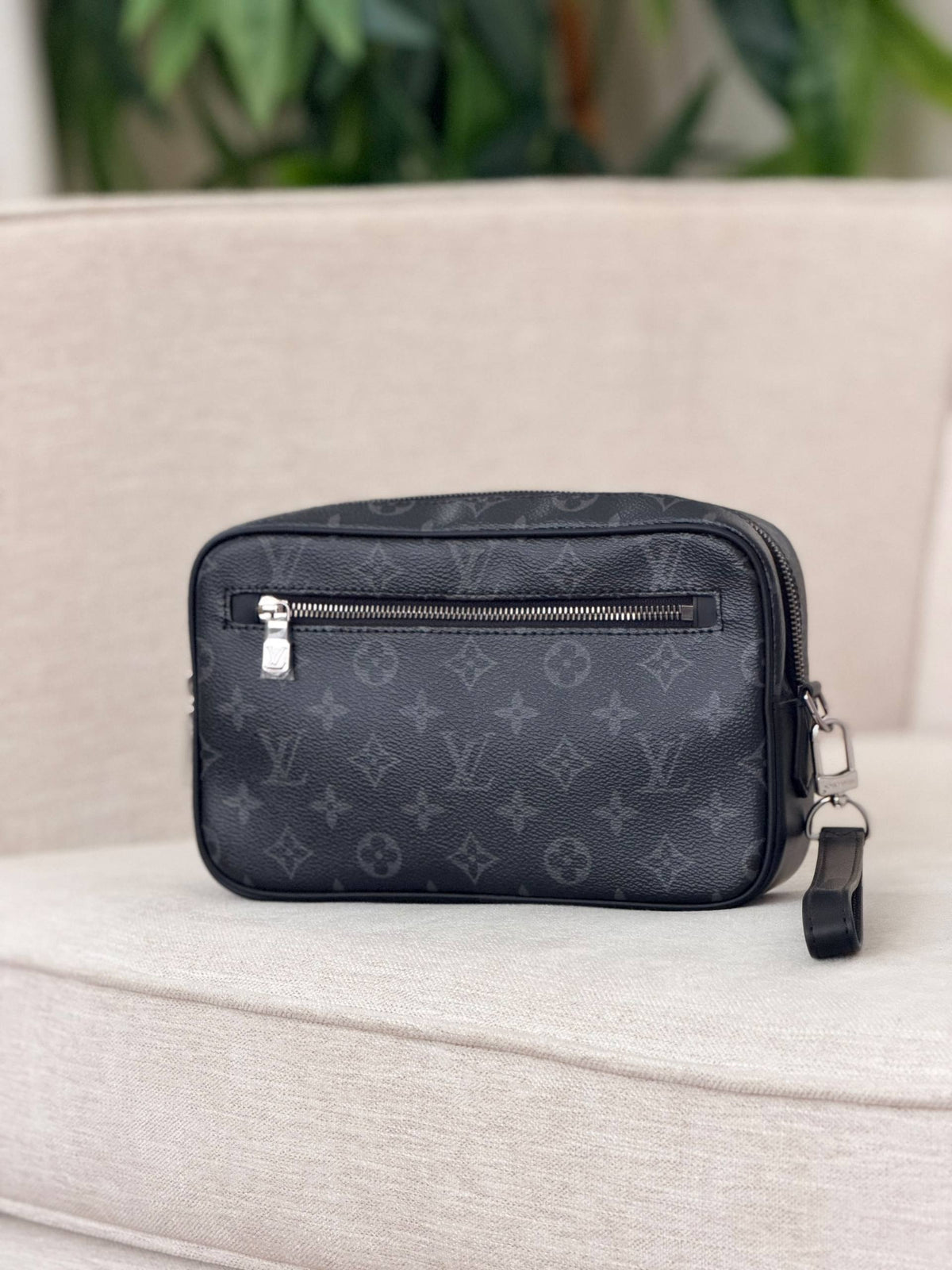 NEW COLLECTION
BRAND- LOUIS VUITTON 
POUCH
SUPER MASTER QUALITY 
WITH PAPER BAG

For Price 👇 WhatsApp✅
0568585901 
0507557372
0552275751 Owner Zain 👌

Zain267
♥️♥️♥️
