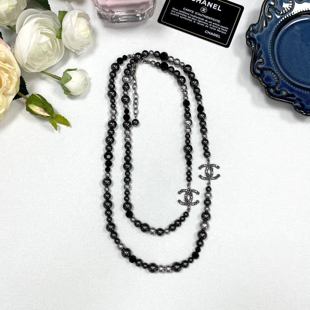 MASTER CHANEL
NECKLACE ✨💫
WITH BOX AND PAPER BAG🛍️🎁
120 DHS✅

Zain89
♥️♥️♥️