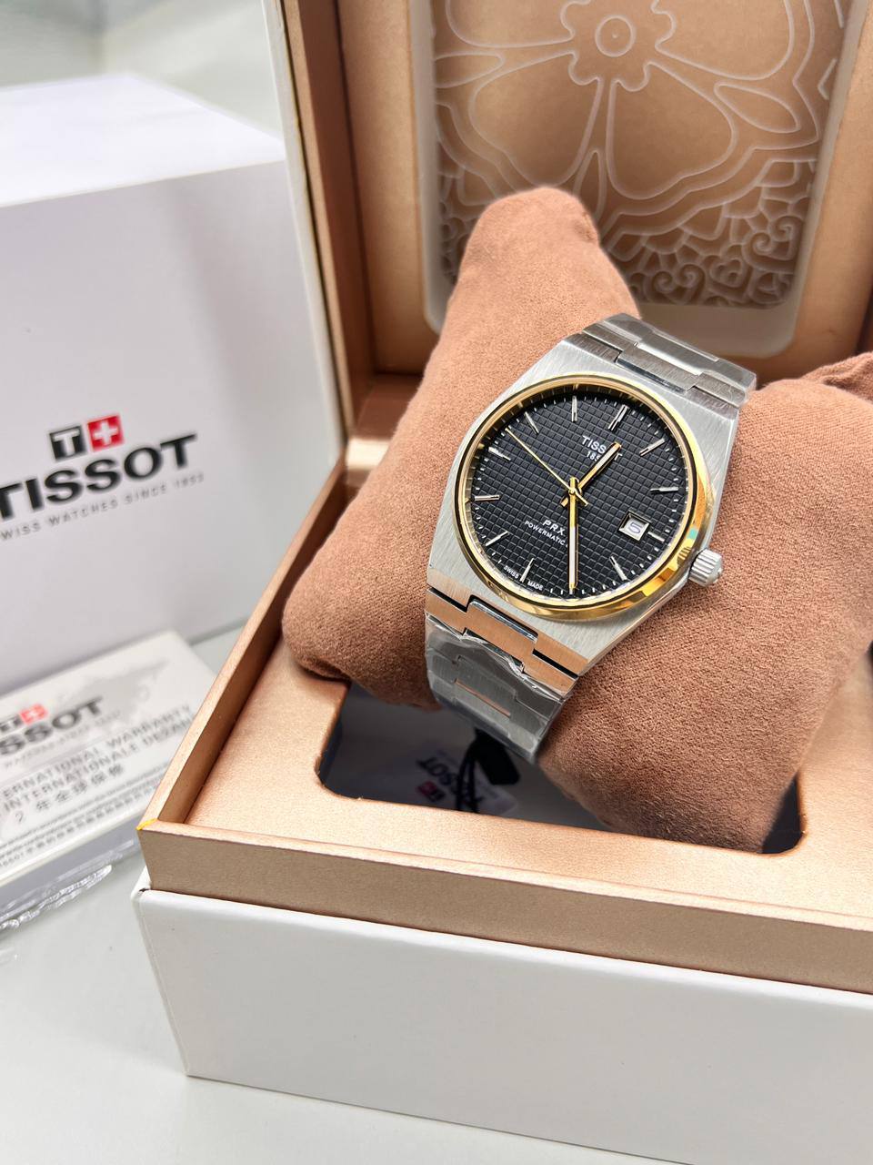 Tissot
Automatic  
master quality  
260 dhs🌺

Zain85
♥️♥️♥️