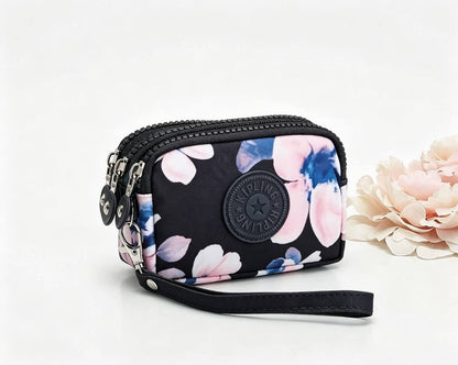Kipling 
small size 
15 dhs🇦🇪🇦🇪

Zain295
♥️♥️♥️